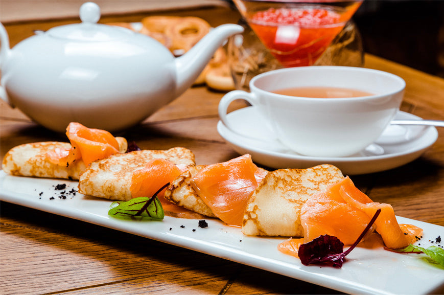 Pfannkuchen mit geräuchertem Lachs