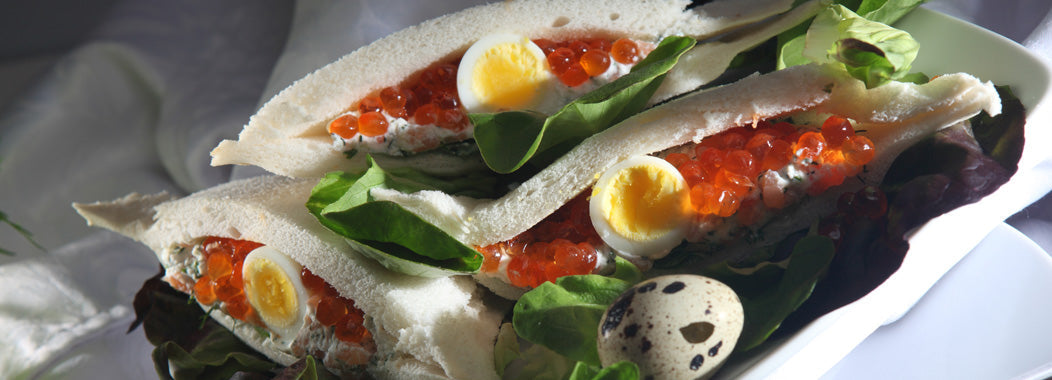 Tramezzini with salmon caviar