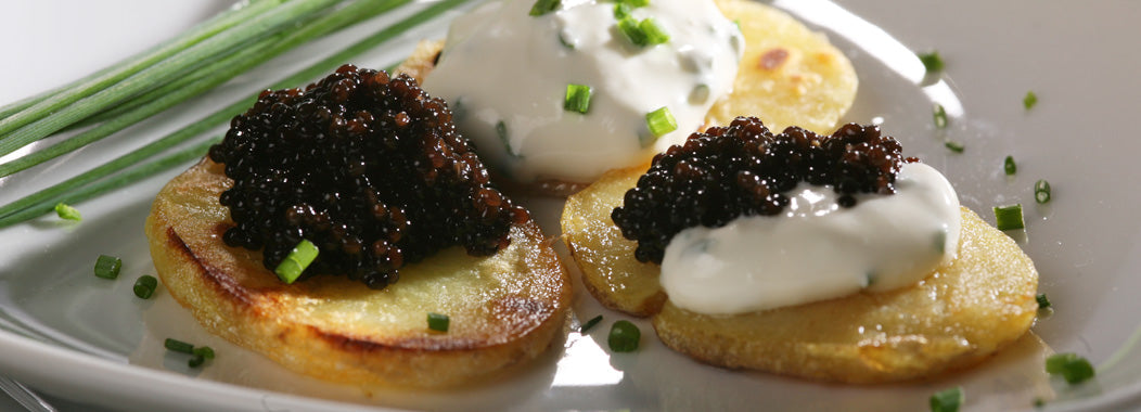 Goldgebratene Kartoffeln mit Störkaviar