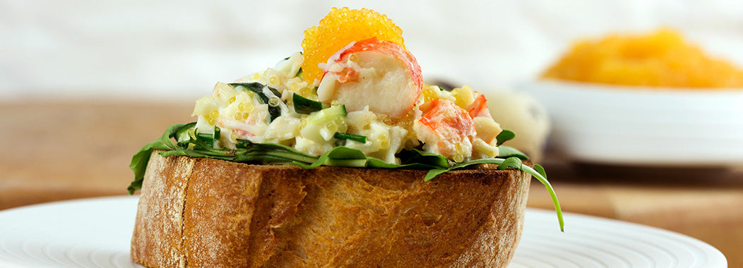 Bruschetta with crab and pike caviar